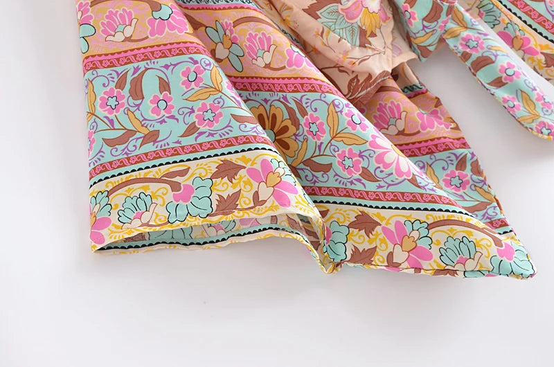 Boho Vintage Floral Print Beach Summer Short Kimono Women Fashion Ladies Casual V Neck Batwing Sleeves Bohemian Cover-ups