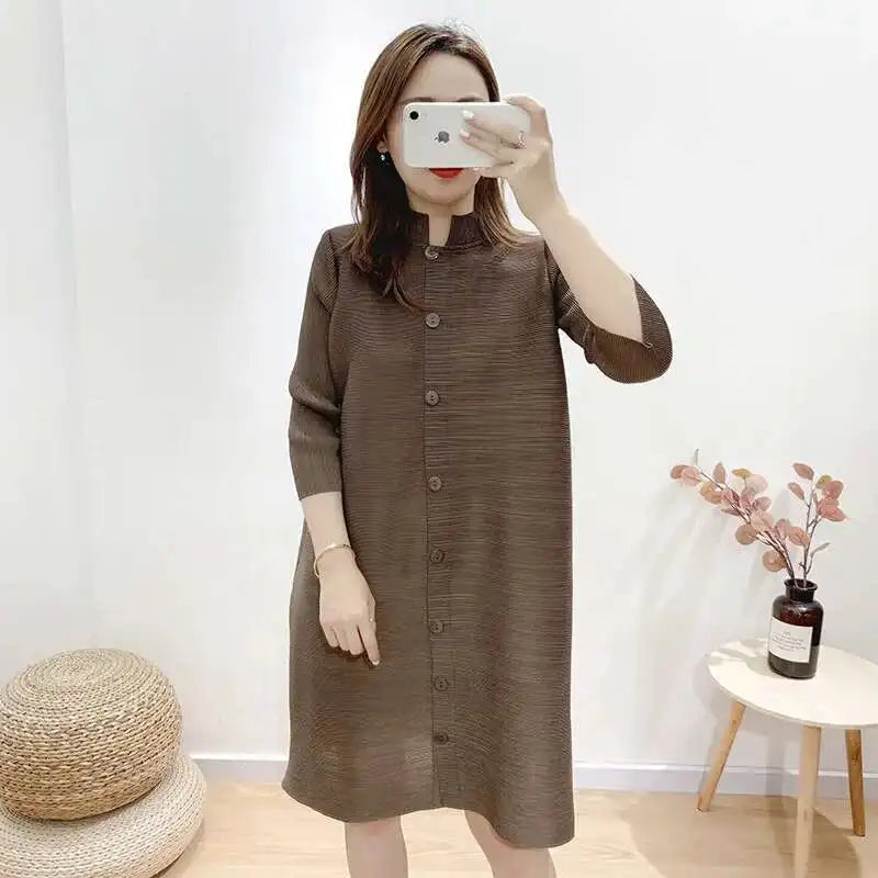 LANMREM Women  Pleated Single Breasted Dress New Stand Theree Quarter Sleeve  Fashion Tide Spring 2025 2F0095