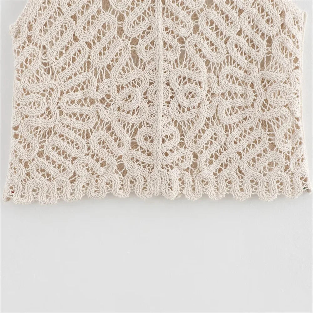 In the autumn of 2024, the new women's fashion and leisure temperament crocheted knitted tops & crocheted knitted skirts.