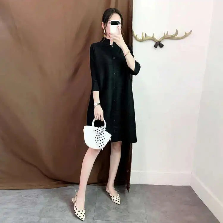 LANMREM Women  Pleated Single Breasted Dress New Stand Theree Quarter Sleeve  Fashion Tide Spring 2025 2F0095