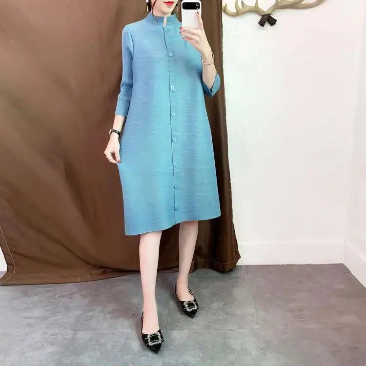 LANMREM Women  Pleated Single Breasted Dress New Stand Theree Quarter Sleeve  Fashion Tide Spring 2025 2F0095