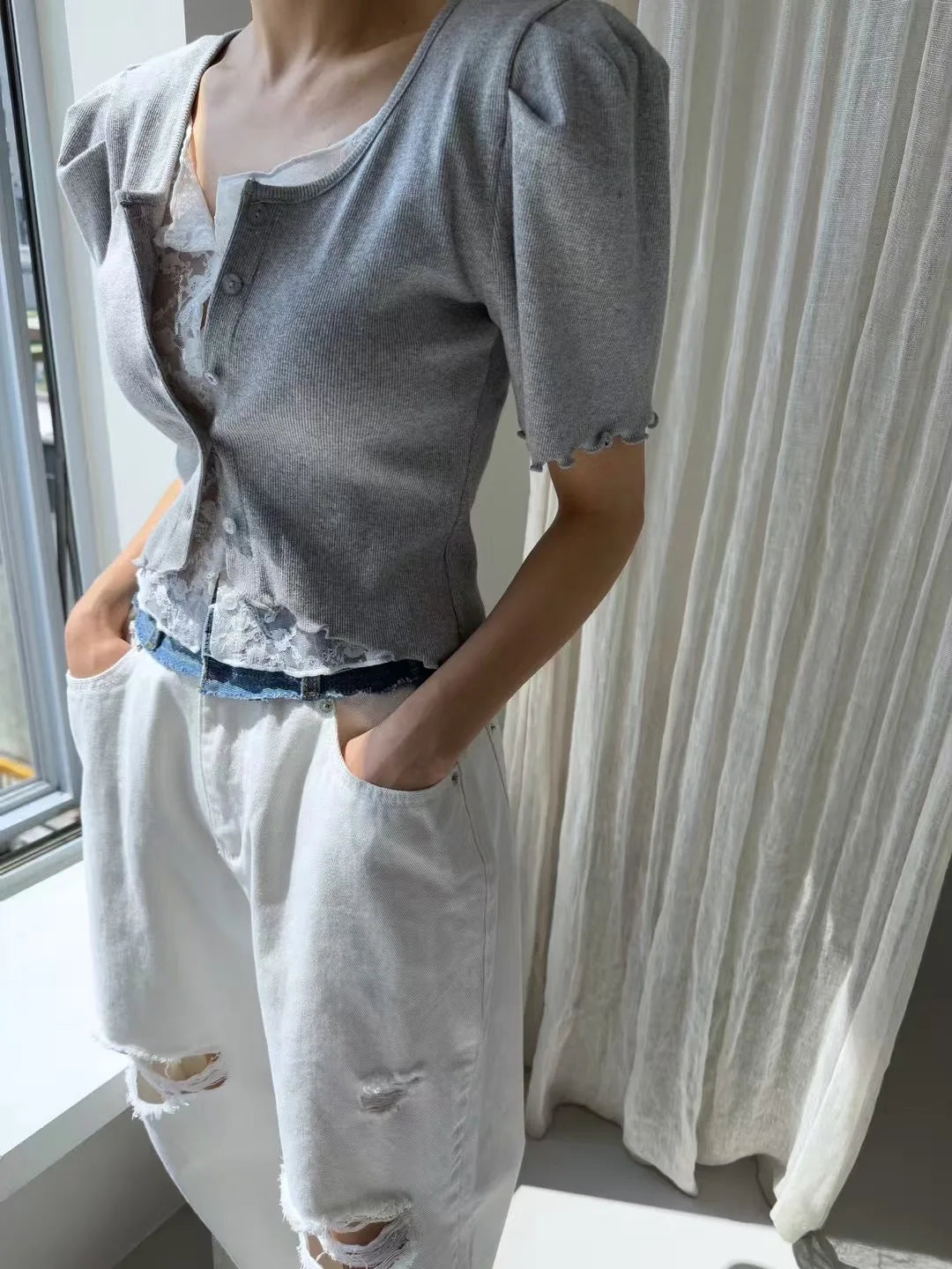 Liliang Lace Splicing Fake Two-Piece Knitted Top Women Summer New Vintage Earlet Lace Trim ort Sve Loose Fit Cardigan