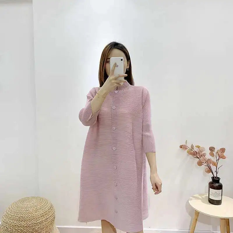 LANMREM Women  Pleated Single Breasted Dress New Stand Theree Quarter Sleeve  Fashion Tide Spring 2025 2F0095