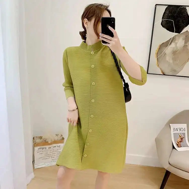 LANMREM Women  Pleated Single Breasted Dress New Stand Theree Quarter Sleeve  Fashion Tide Spring 2025 2F0095