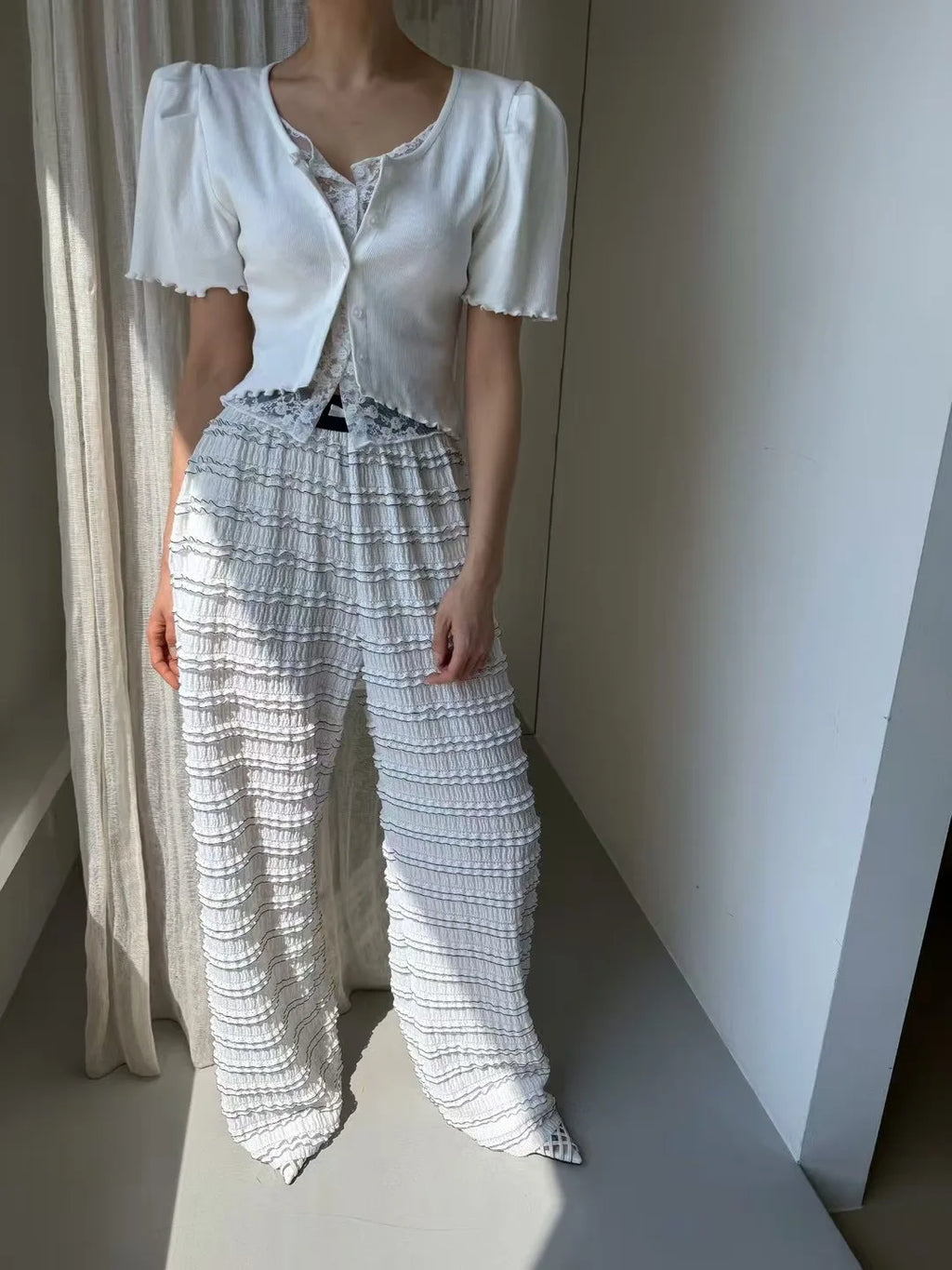 Liliang Lace Splicing Fake Two-Piece Knitted Top Women Summer New Vintage Earlet Lace Trim ort Sve Loose Fit Cardigan