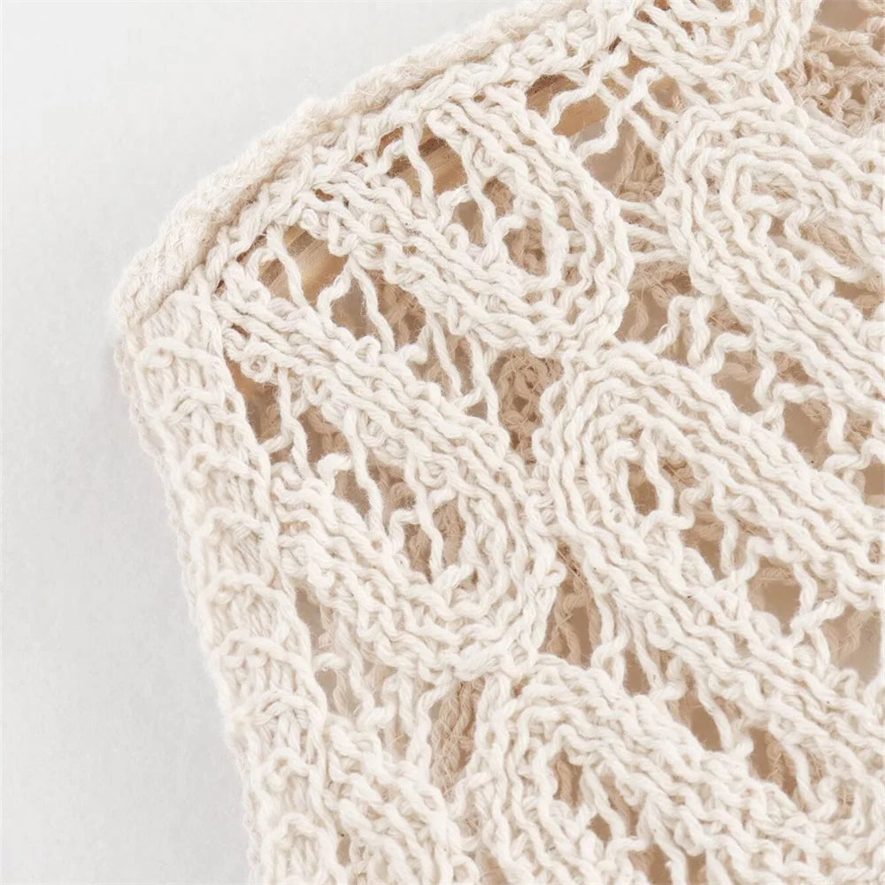 In the autumn of 2024, the new women's fashion and leisure temperament crocheted knitted tops & crocheted knitted skirts.