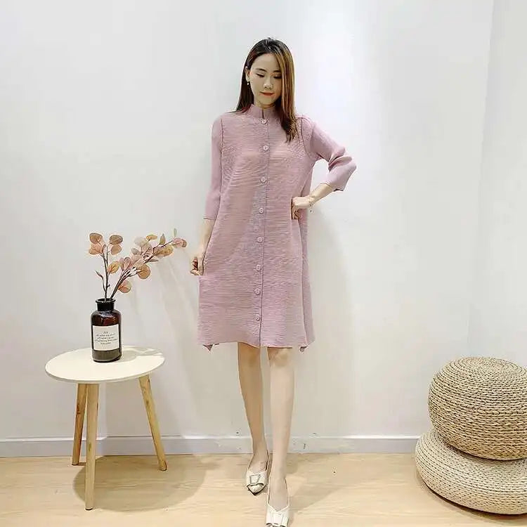 LANMREM Women  Pleated Single Breasted Dress New Stand Theree Quarter Sleeve  Fashion Tide Spring 2025 2F0095