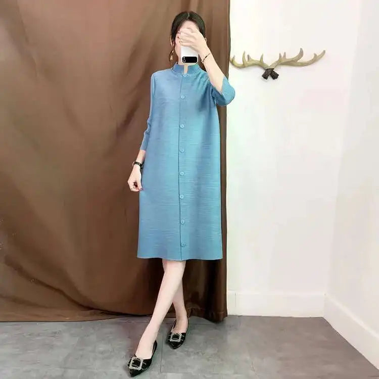 LANMREM Women  Pleated Single Breasted Dress New Stand Theree Quarter Sleeve  Fashion Tide Spring 2025 2F0095