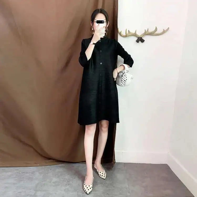 LANMREM Women  Pleated Single Breasted Dress New Stand Theree Quarter Sleeve  Fashion Tide Spring 2025 2F0095